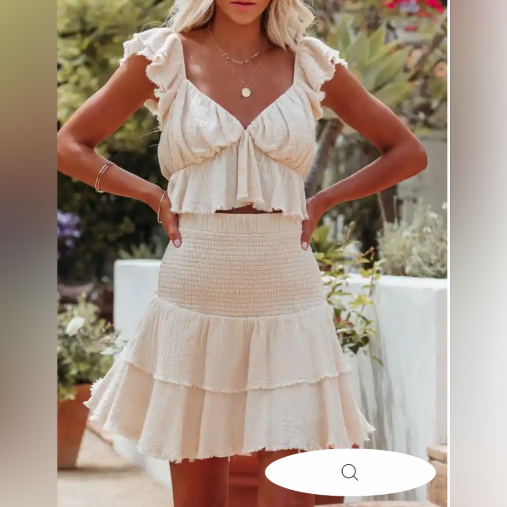 Free the Roses - Cream Ruffled Skirt Set